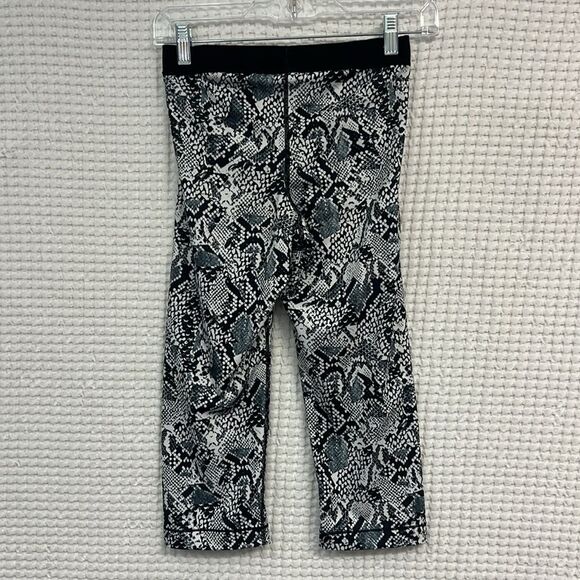 Nike Pro Snakeskin Print Patterned Crop Capri Leggings Women's S - Picture 3 of 5